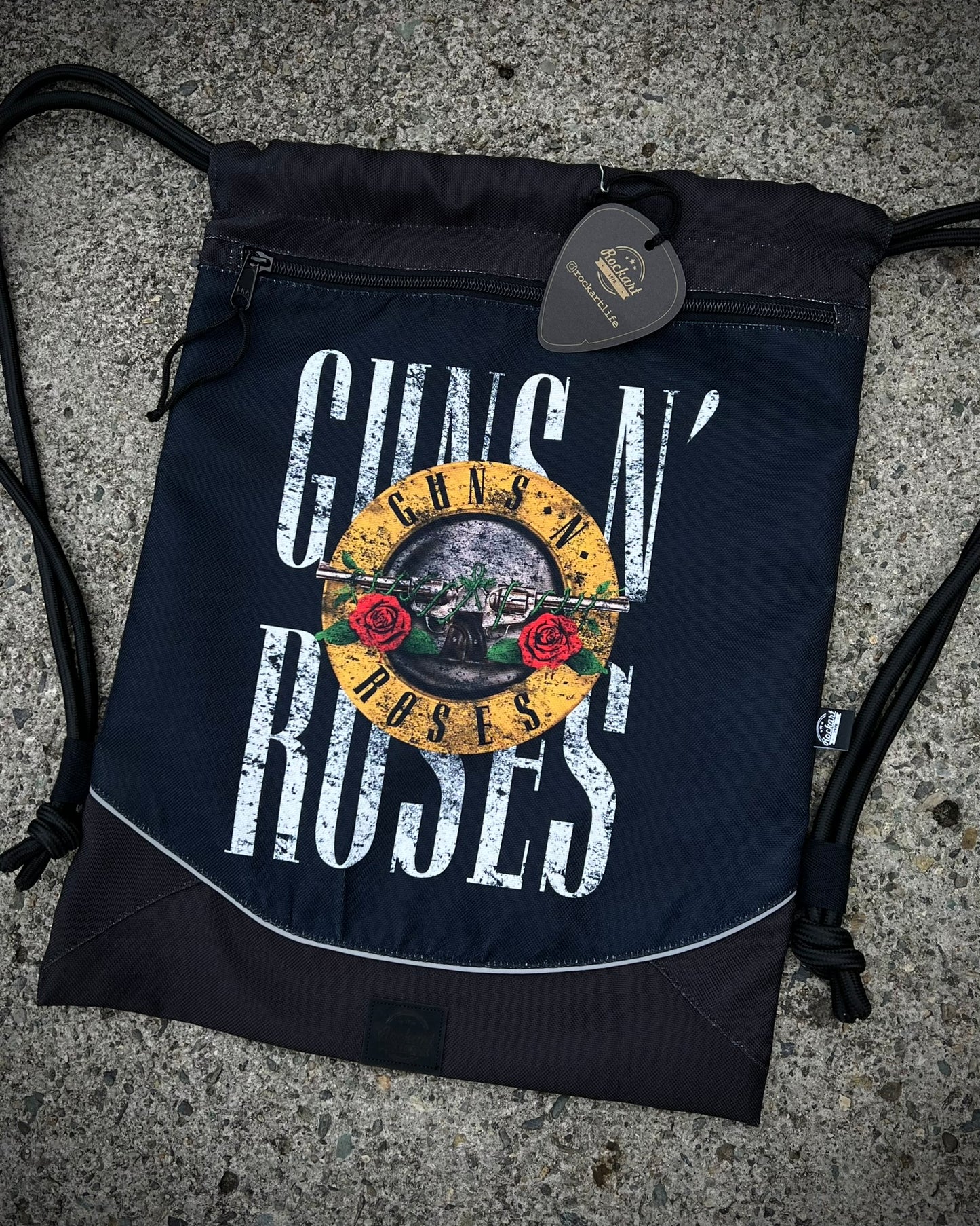 Tula Guns N Roses