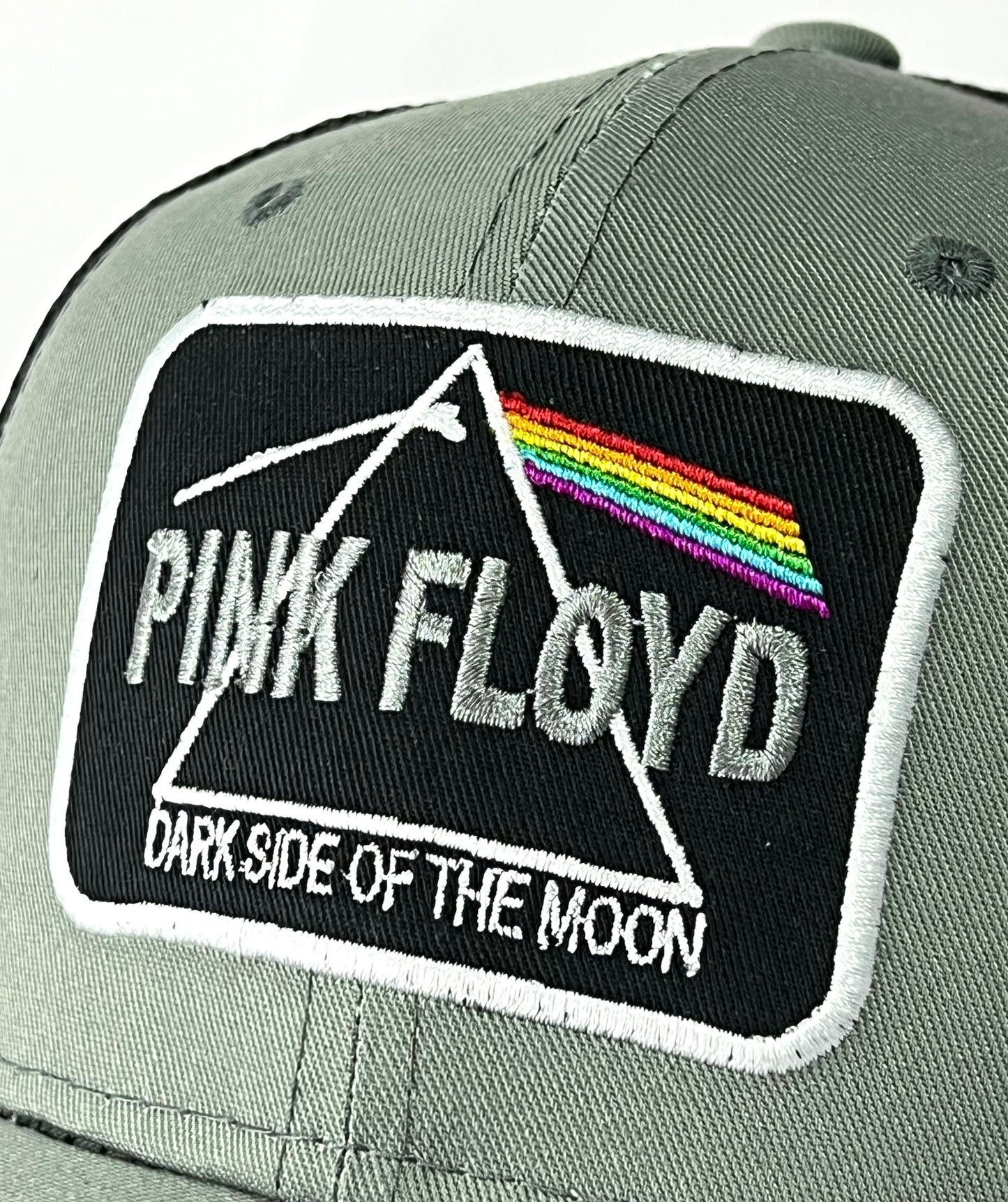 Gorra Camionera Pink Floyd Dark Side (Parche cuadrado)