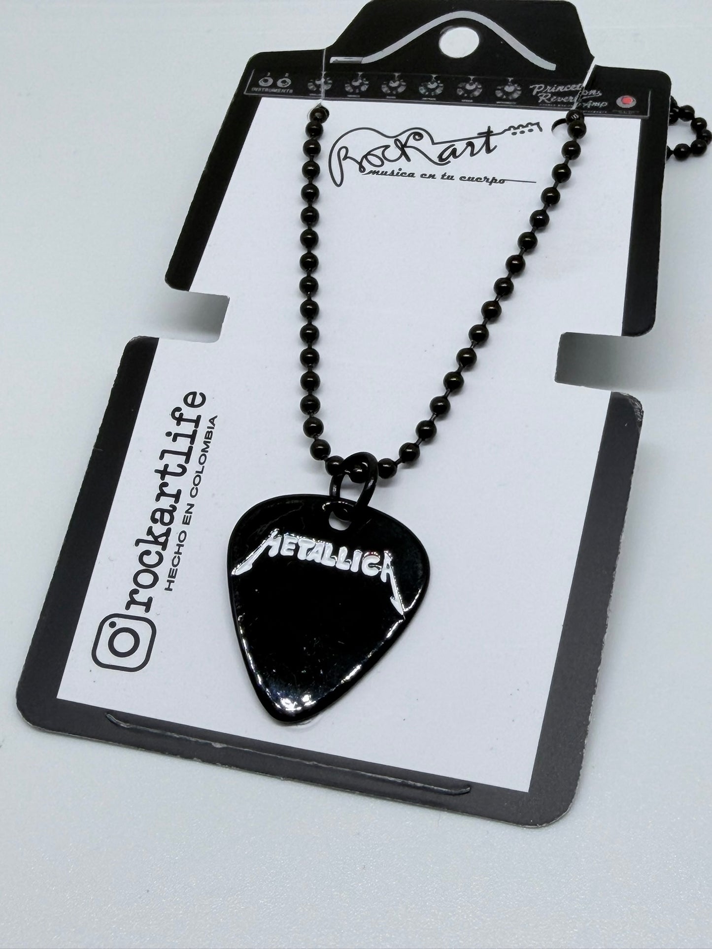 Collar Metallica Pick