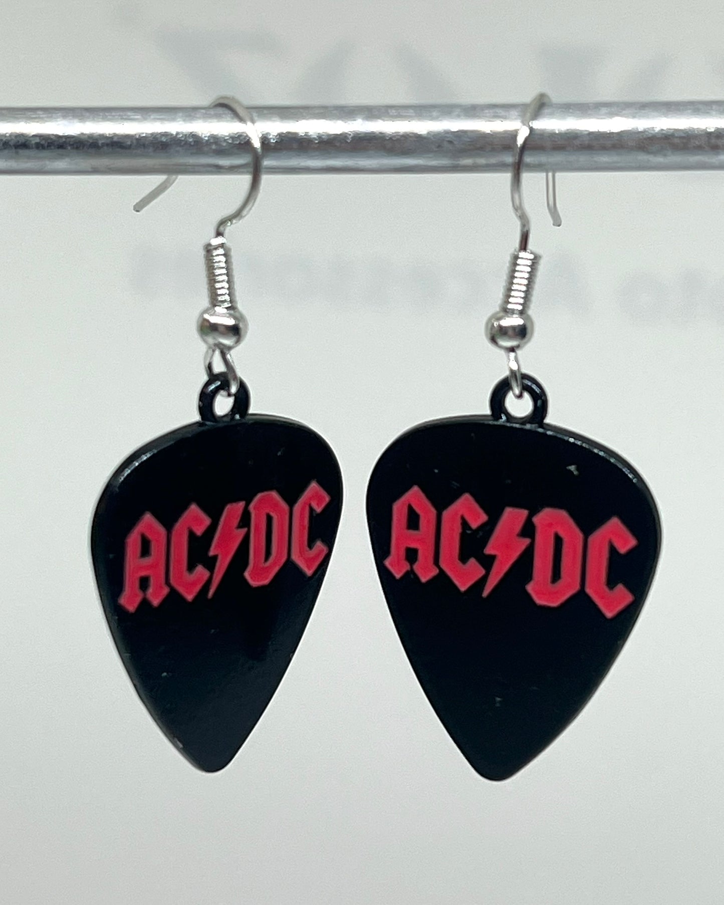 Aretes AC/DC Picks