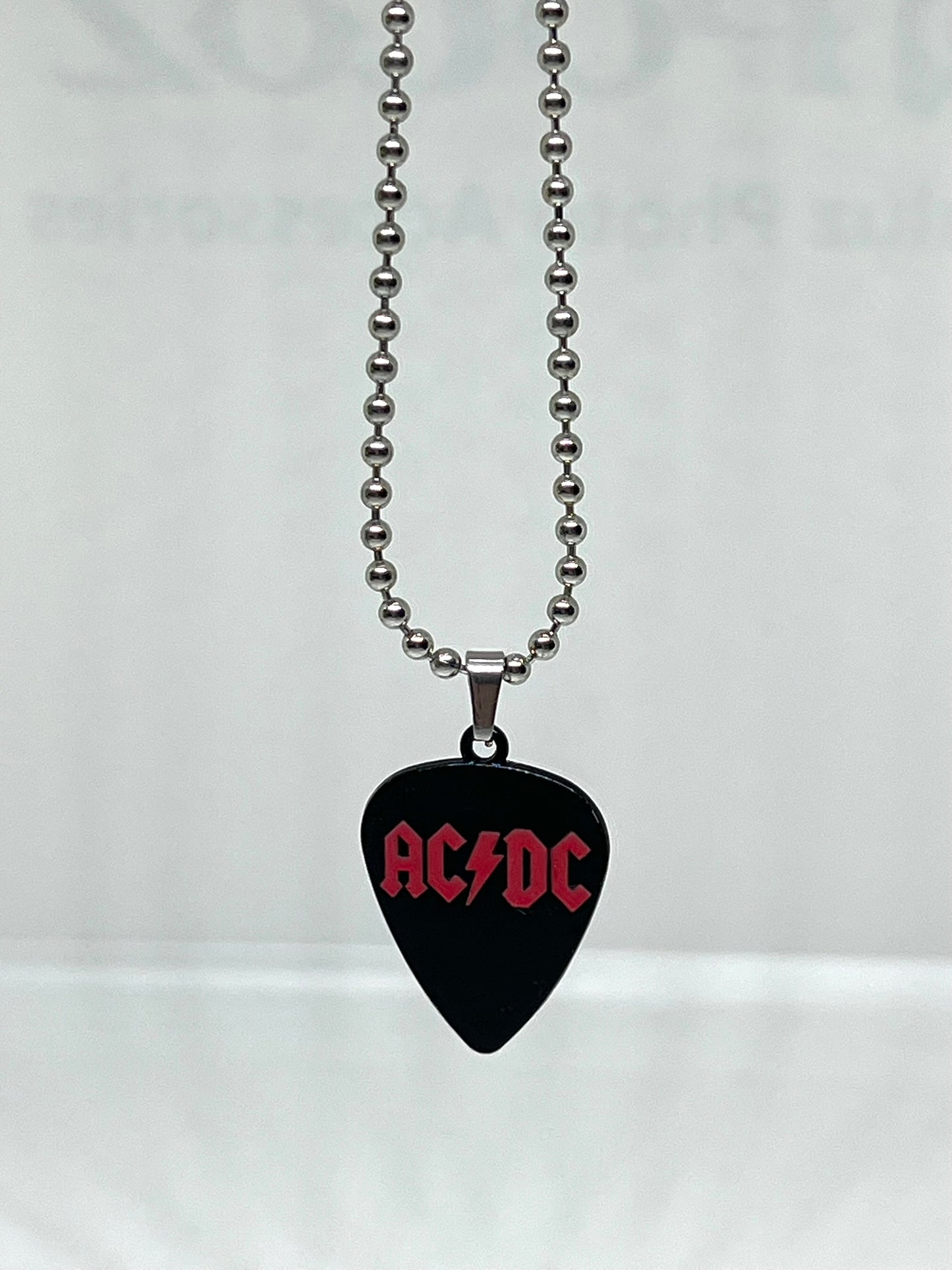 Collar AC/DC Pick