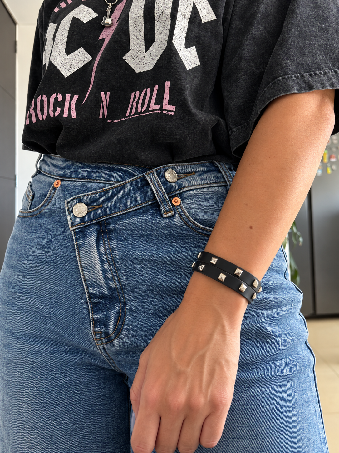 Manilla en cuero Rebel Stud
