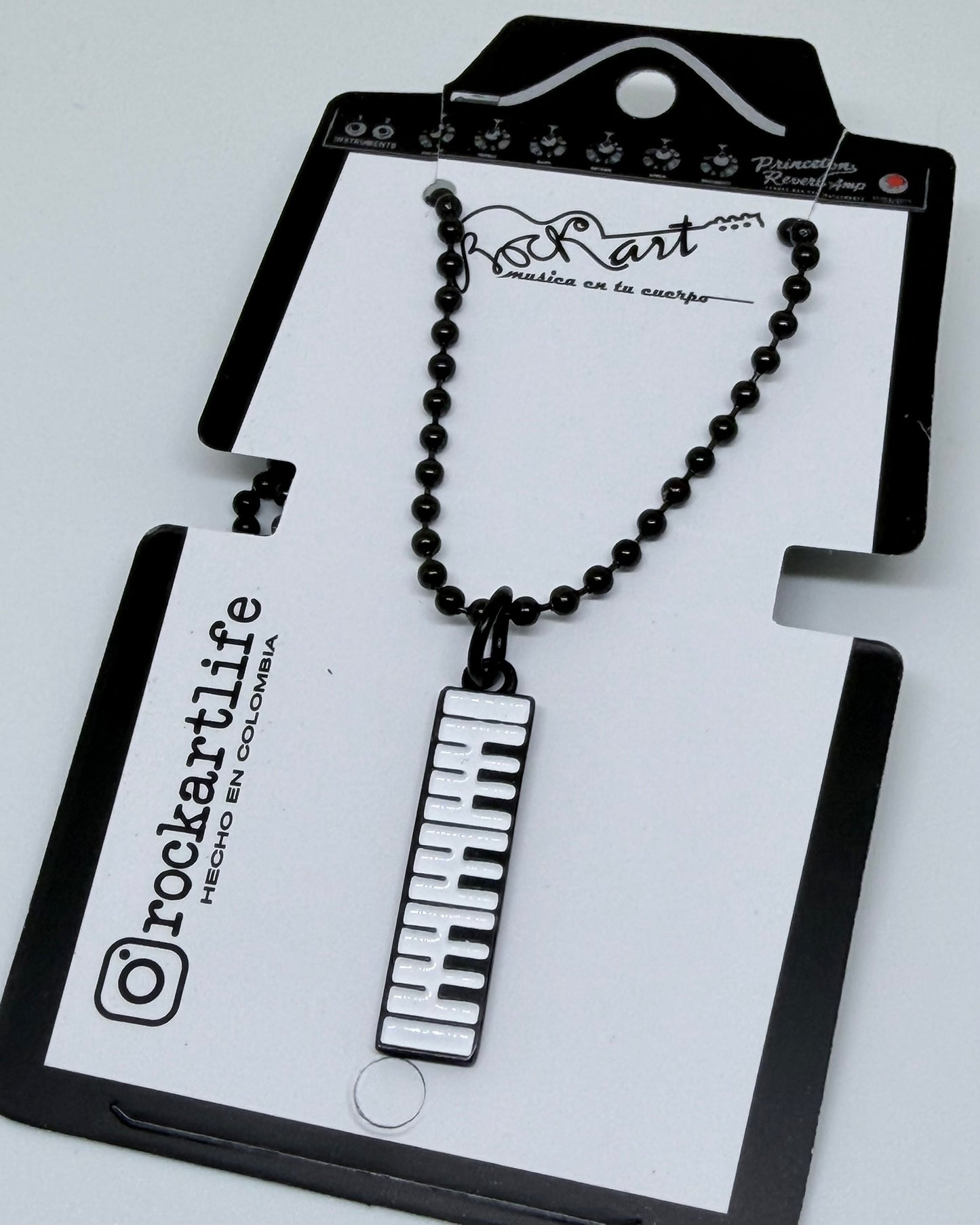 Collar Piano