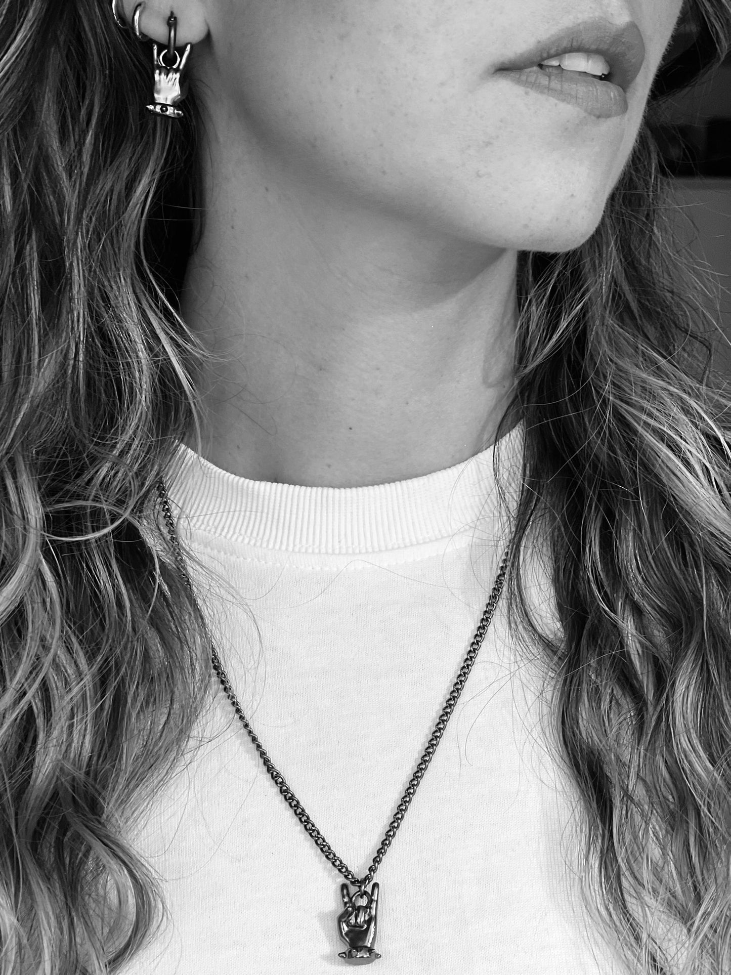 Collar Rock On Black