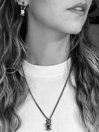 Collar Rock On Black