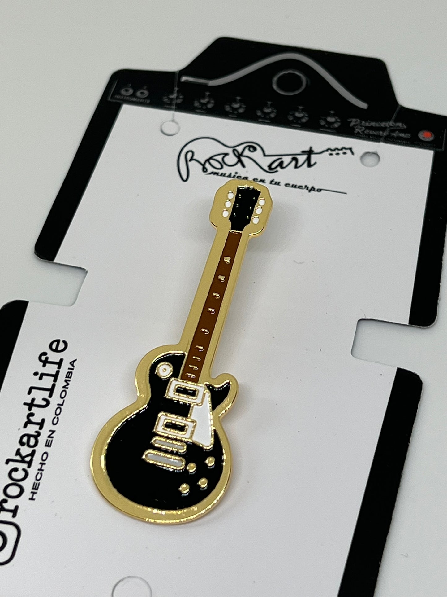 Pin Les Paul Guitar