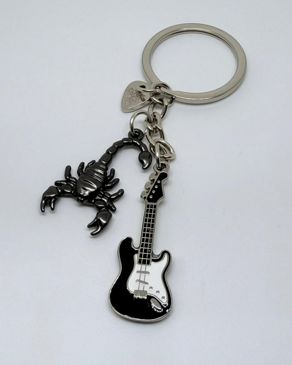 Llavero Guitar + Scorpion