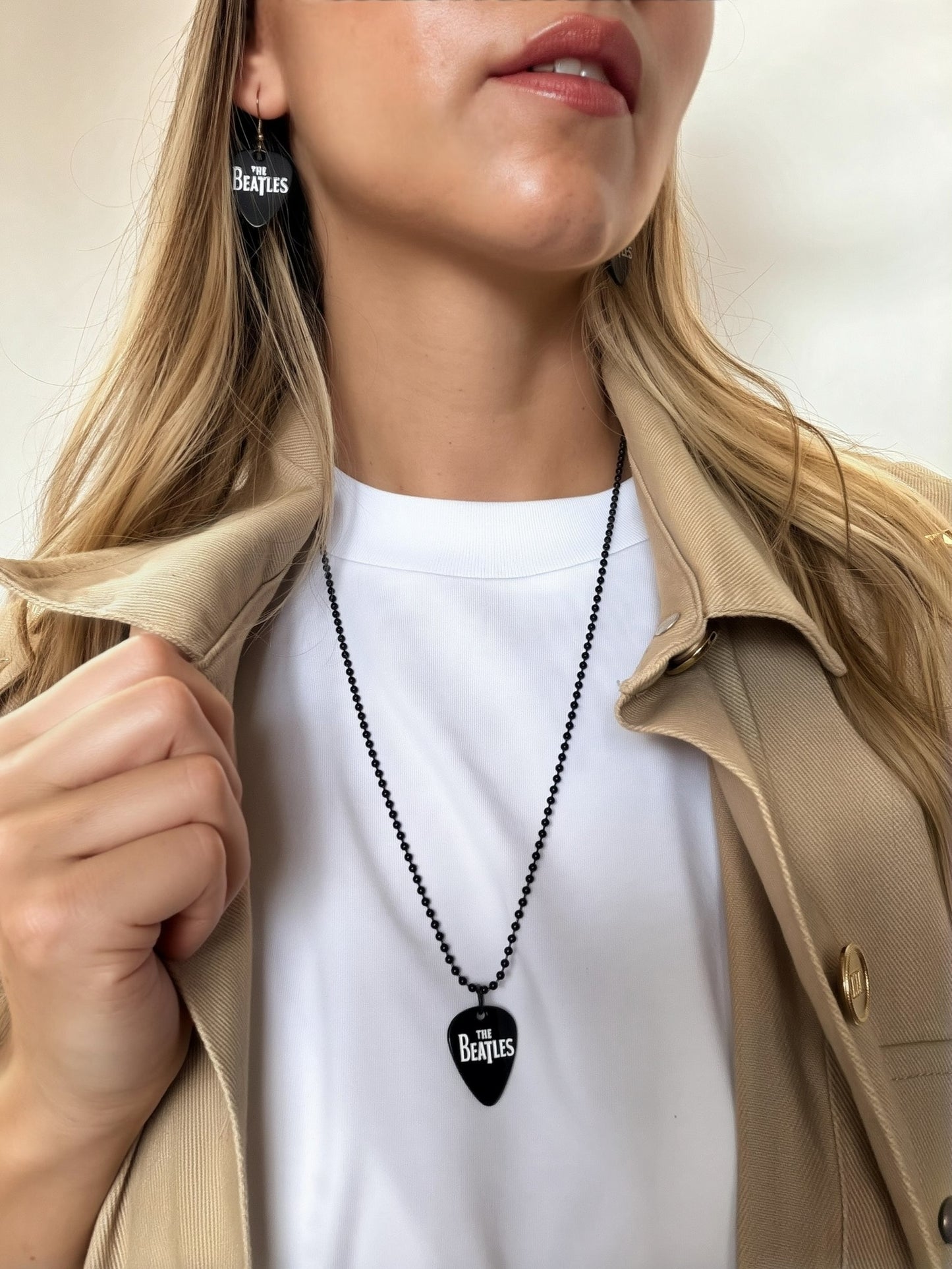 Collar The Beatles Pick