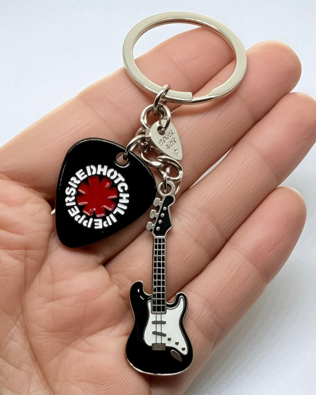 Llavero Red Hot + Guitarra