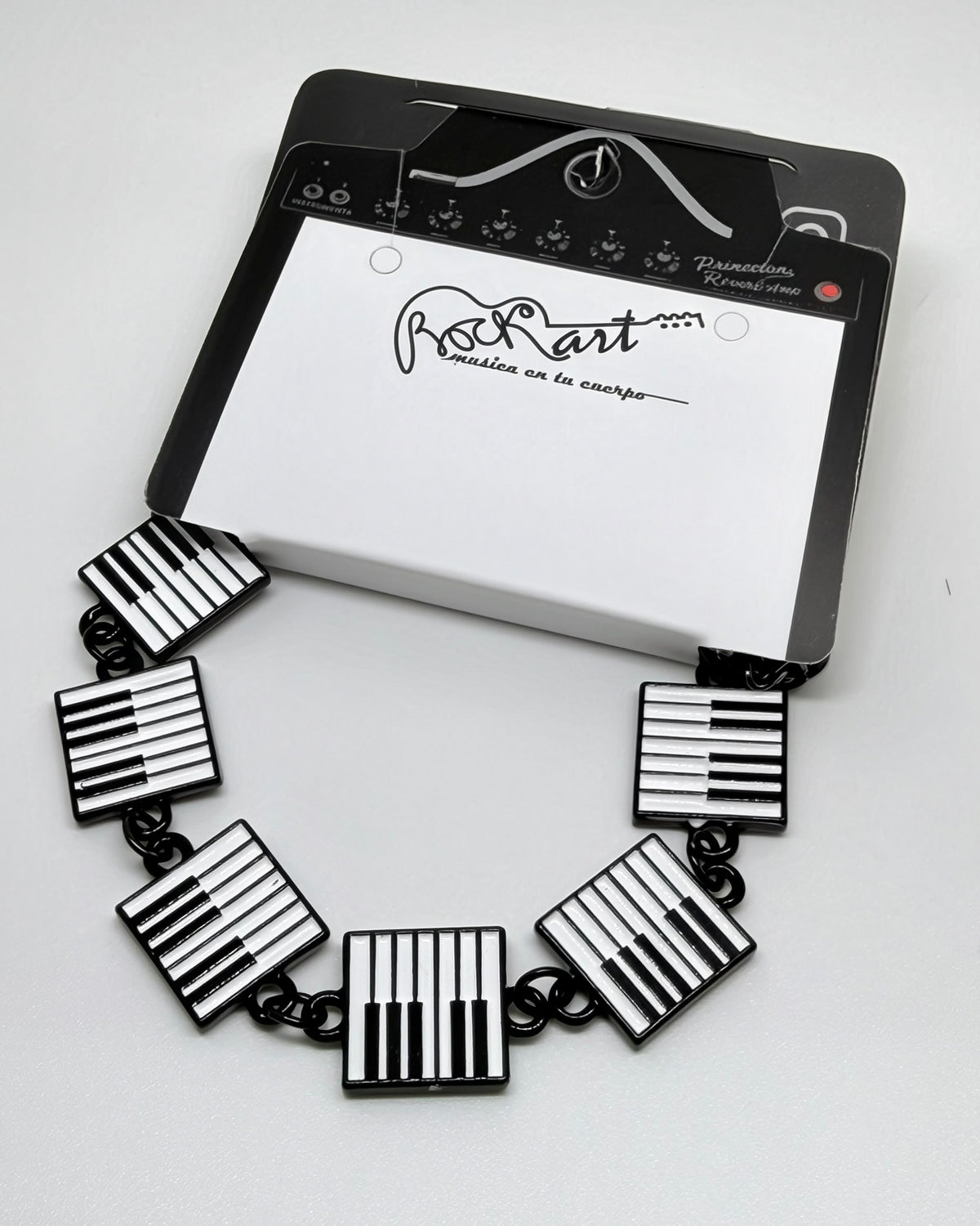Manilla Piano Rebel